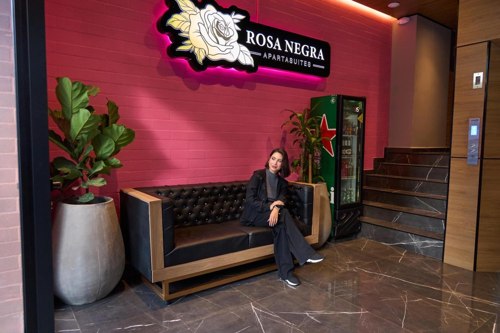 Rosa Negra Haven Cozy Stadio Aparta-Suite メデジン エクステリア 写真